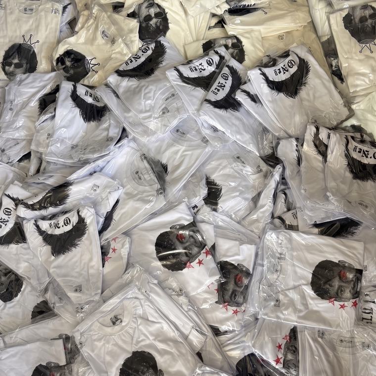 Produzione t-shirt OutPattern stampate in DTF